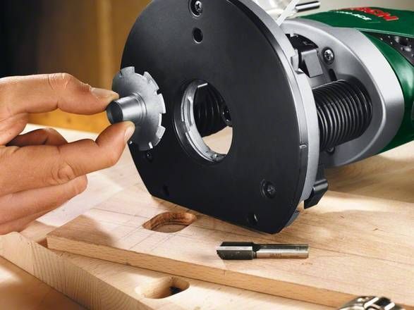 Фрезер Bosch POF 1400 ACE 0.603.26C.820 фото
