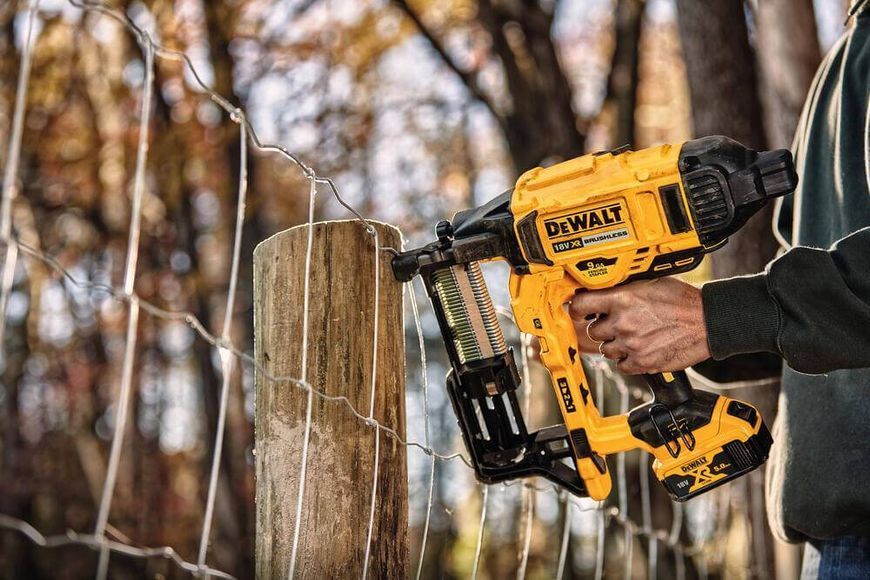 Степлер скобозабивной бесщеточный аккумуляторный DeWALT DCFS950P2 DCFS950P2 фото