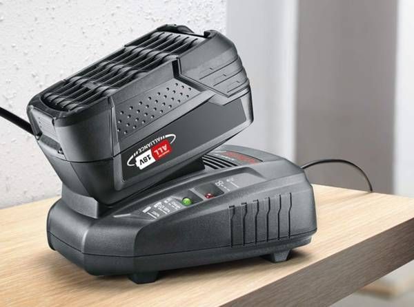 Аккумулятор Bosch PBA, 18В, 6А&middot;час, 0.7кг (1.600.A00.DD7) 1.600.A00.DD7 фото