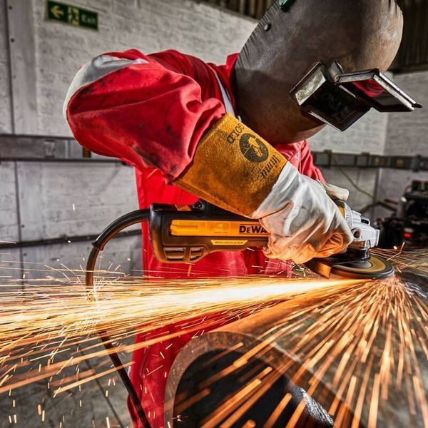 Шлифмашина угловая - болгарка сетевая бесщеточная DeWALT DWE4357 DWE4357 фото