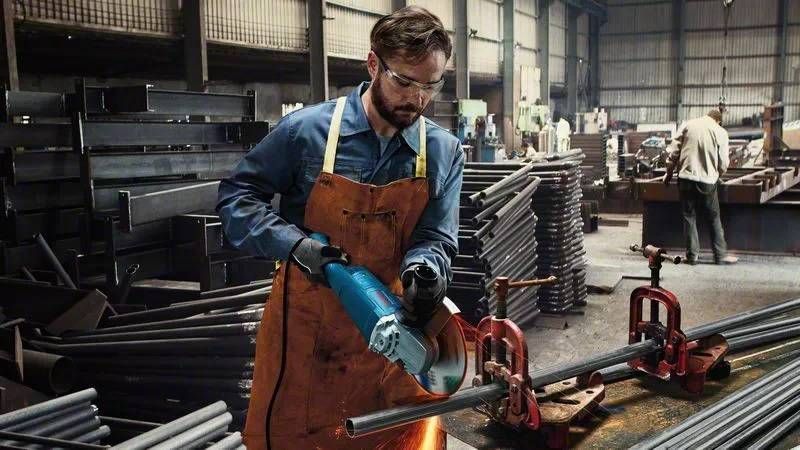 Шлифмашина угловая Bosch GWS 2200 (06018C1320) 0.601.8C1.320 фото