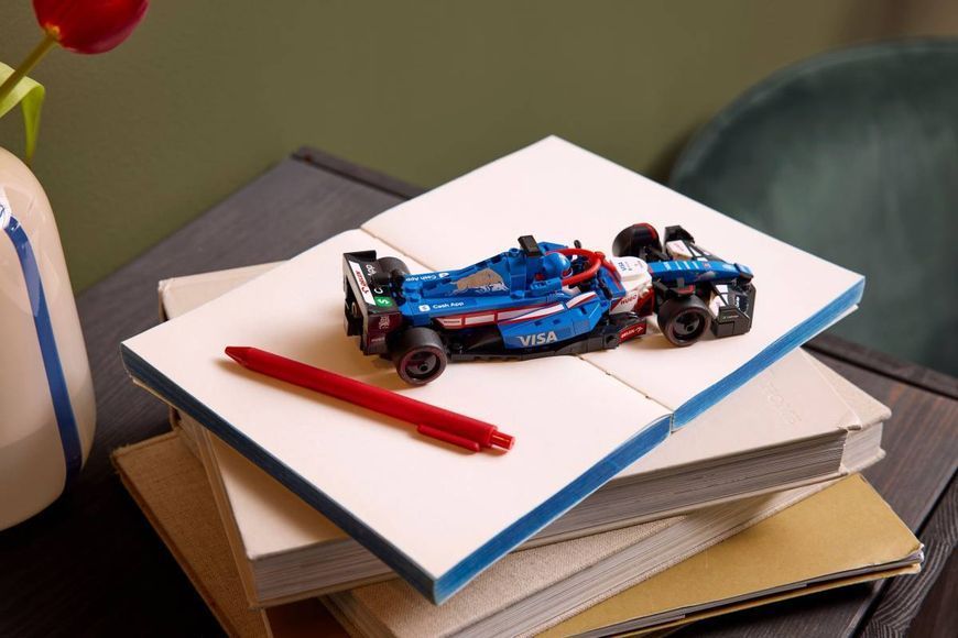 Конструктор LEGO Speed Champions Автомобіль для перегонів F1 Visa Cash RB VCARB 01 248 деталей (77246) 77246 фото