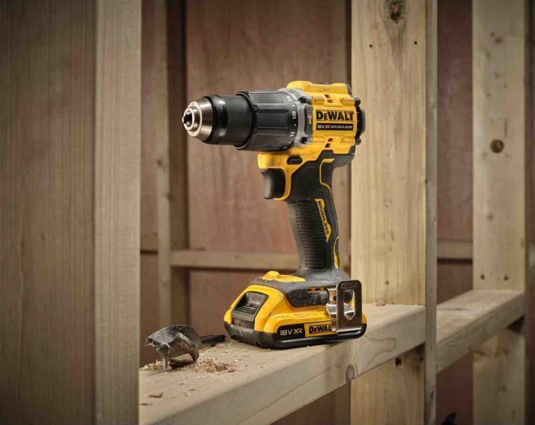 Дриль-шуруповерт акумуляторний безщітковий ударний DeWALT DCD799D2T DCD799D2T фото