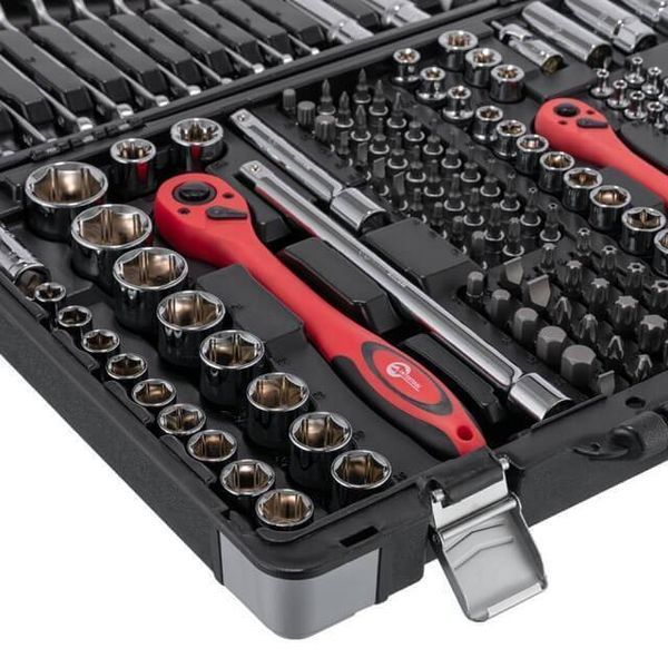 Профессиональный набор инструментов 1/4" и 3/8" и 1/2", 176 ед. INTERTOOL ET-7176 ET-7176 фото