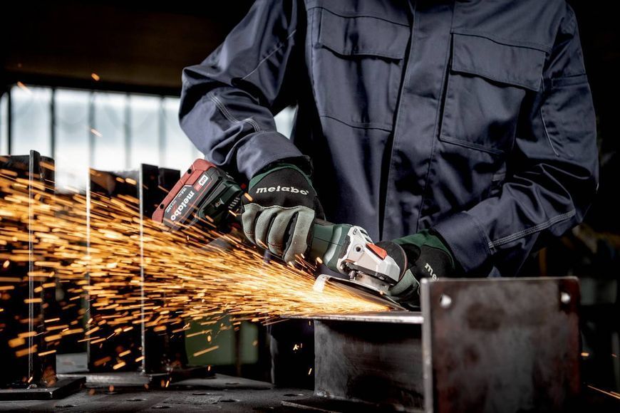 Аккумуляторная бесщеточная угловая шлифмашина Metabo WVB 18 LT BL 11-125 Quick 18V (613057850) 613057850 фото