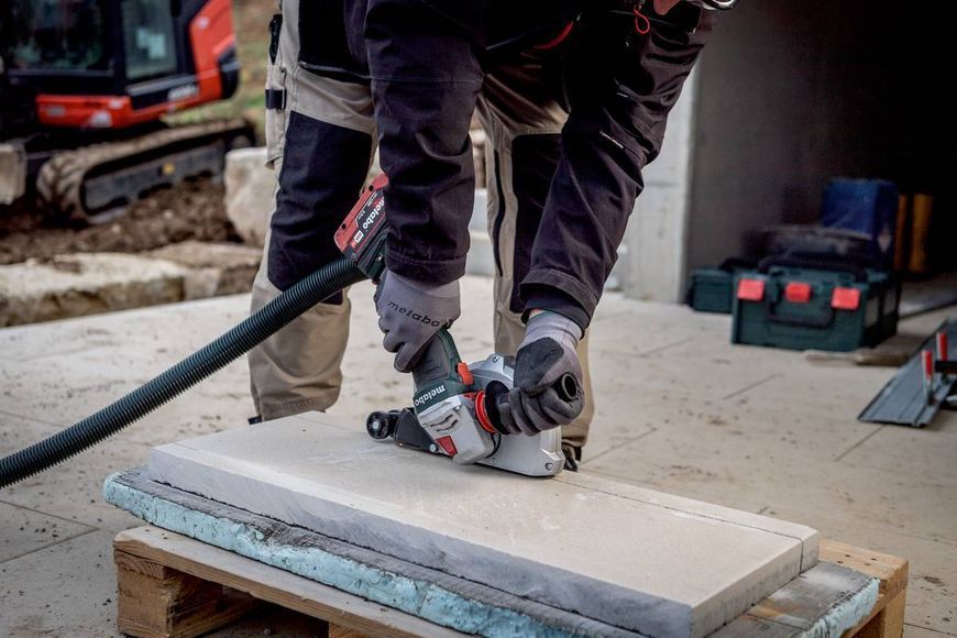 Аккумуляторная бесщеточная угловая шлифмашина Metabo WVB 18 LT BL 11-125 Quick 18V (613057850) 613057850 фото