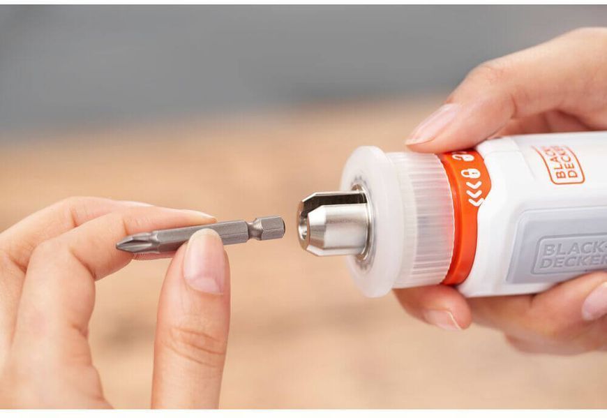 Акумуляторна викрутка BLACK+DECKER BCRTA01 BCRTA01 фото