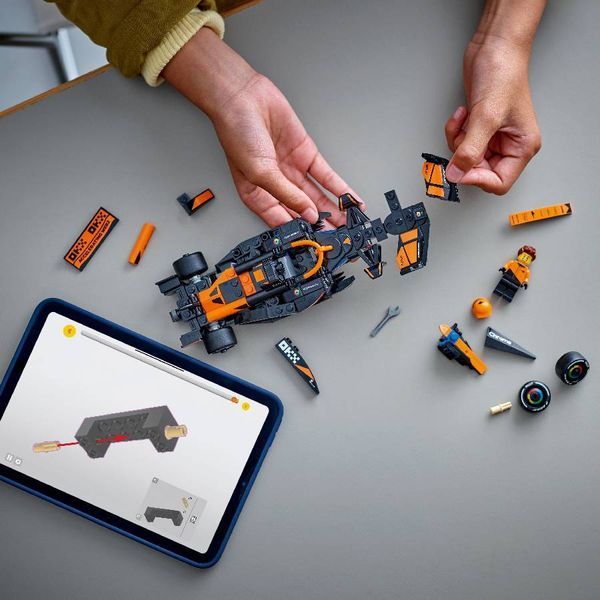 Конструктор Lego Speed ​​Champions Гоночный автомобиль McLaren F1 Team MCL38 77251 77251 фото