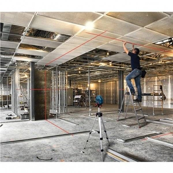 Лазерный нивелир Bosch GLL 3-15 + мини штатив 0.601.063.M00 фото