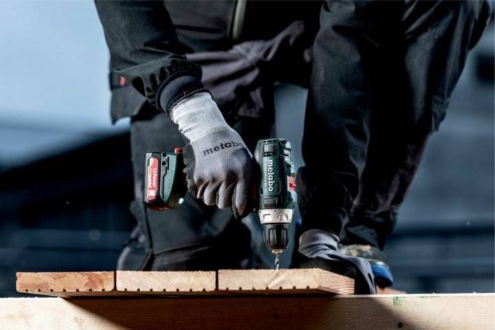 Шуруповерт-дриль Metabo PowerMaxx SB 12 Set, 2x2Ah, з/п, кофр, набір (601036870) 601036870 фото