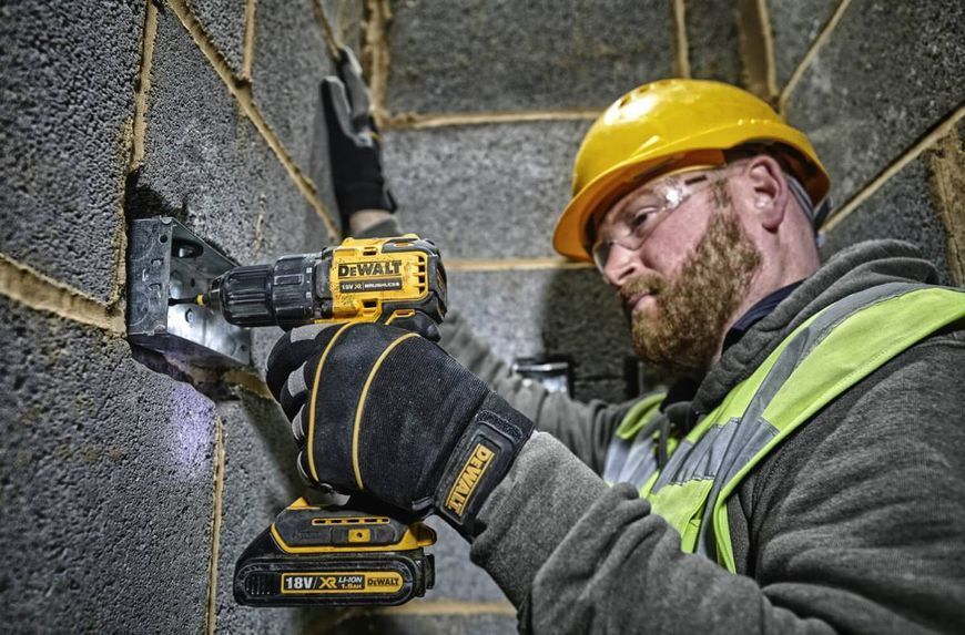 Дрель-шуруповерт аккумуляторная бесщеточная DeWALT DCD708N DCD708N фото