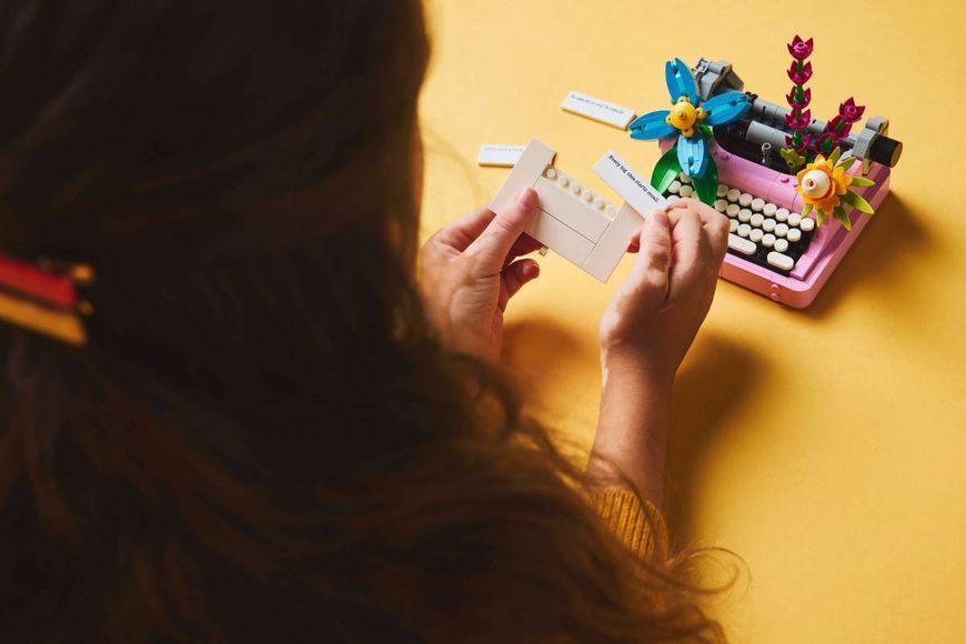 LEGO 31169 Creator Друкарська машинка з квітами 31169 фото