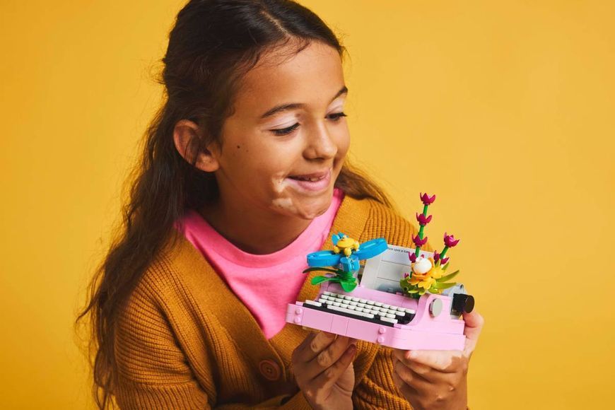 LEGO 31169 Creator Друкарська машинка з квітами 31169 фото
