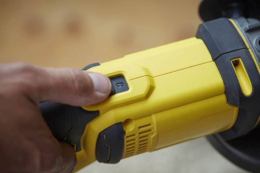 Шлифмашина угловая аккумуляторная - болгарка аккумуляторная STANLEY FATMAX SFMCG400B SFMCG400B фото