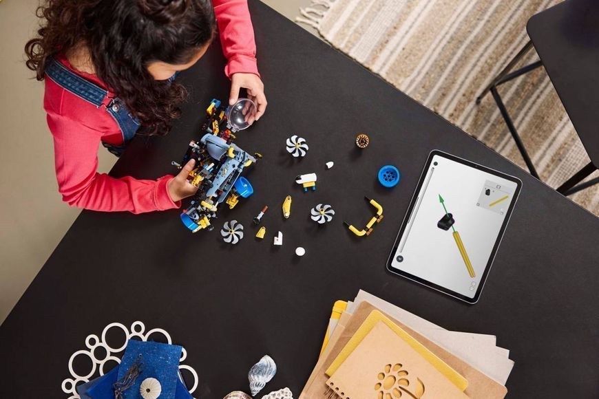 LEGO 42201 Technic Глибоководний дослідницький підводний човен 42201 фото
