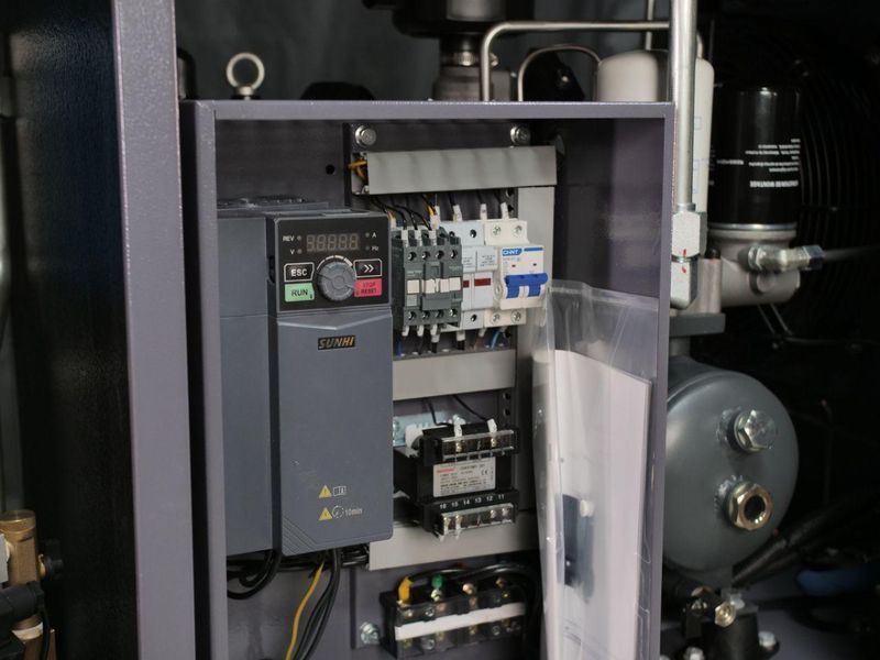 Гвинтовий компресор Mast LZN-8 COMBO inverter (осушувач + ресивер 300 л, двигун на постійних магнітах) LZN-8 300L фото