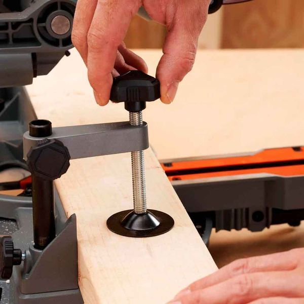 Пила торцювальна мережева BLACK+DECKER BES702 BES702 фото