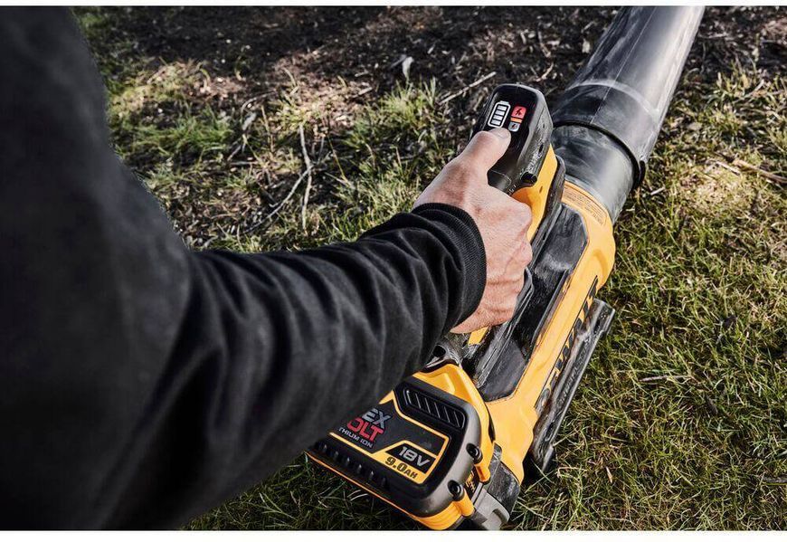 Воздуродувка бесщеточная аккумуляторная DeWALT DCMBL777N DCMBL777N фото