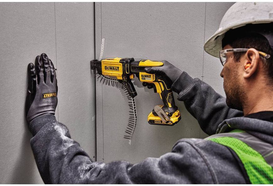 Шуруповерт аккумуляторный бесщеточный DeWALT DCF620N DCF620N фото