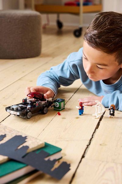 LEGO 76309 Super Heroes Человек-паук против маслкара Венома 76309 фото