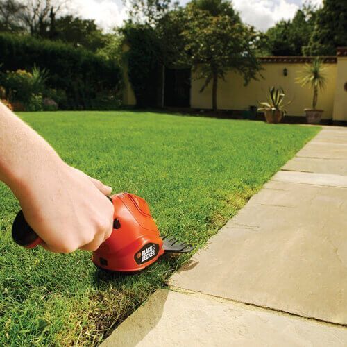 Ножиці акумуляторні BLACK+DECKER GSL200 GSL200 фото