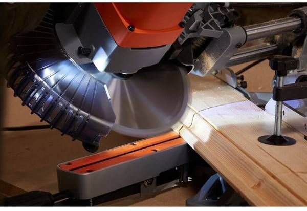 Торцовочная пилка Black&Decker BES710, 2100 Вт BES710 фото