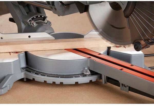 Торцовочная пилка Black&Decker BES710, 2100 Вт BES710 фото