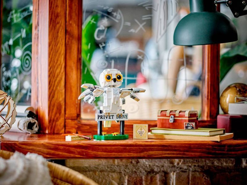 Конструктор LEGO Harry Potter Хедвіга на Тисовій вулиці, 4 337 деталей (76425) 76425 фото
