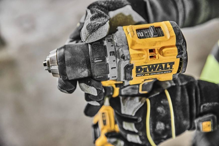 Дрель-шуруповерт аккумуляторная бесщеточная DeWALT DCD800E2T DCD800E2T фото