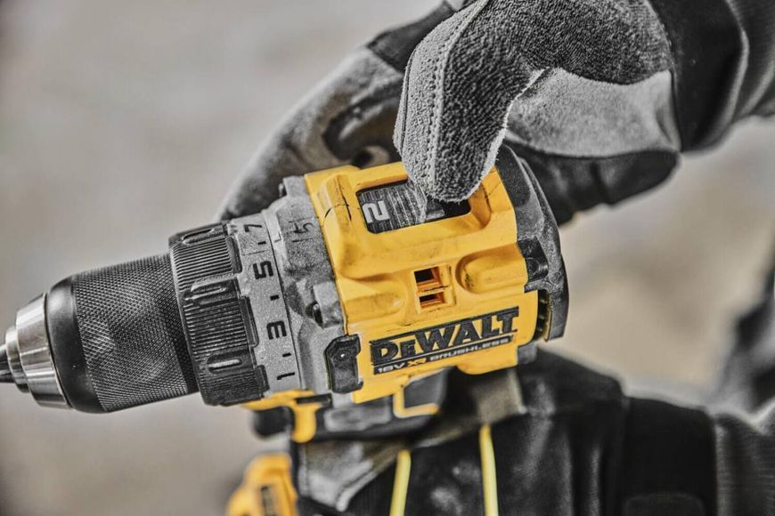 Дрель-шуруповерт аккумуляторная бесщеточная DeWALT DCD800E2T DCD800E2T фото
