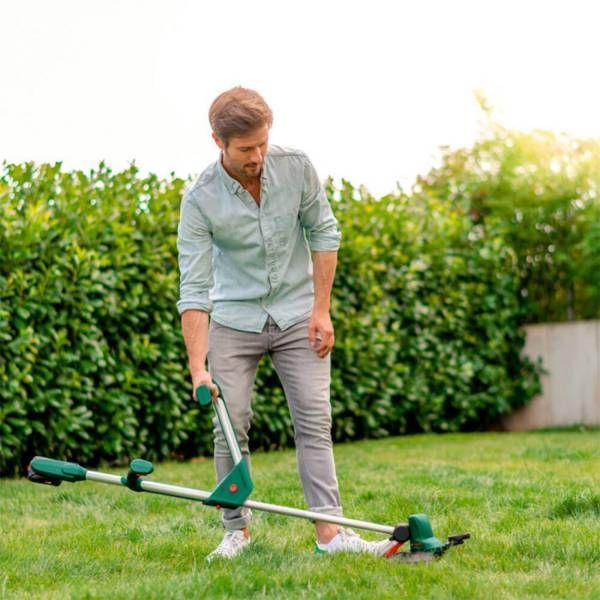 Триммер садовый аккумуляторный Bosch UniversalGrassCut 18V-26 (без АКБ и ЗУ), (0.600.8C1.D04) 0.600.8C1.D04 фото