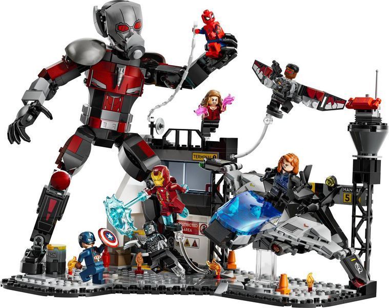 Конструктор LEGO Super Heroes Marvel Первый мститель: Противостояние Приключенческая битва 736 элементов (76314) 76314 фото