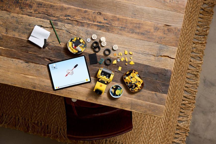 Конструктор LEGO 10338 Icons Трансформеры. Бамблби 10338 фото