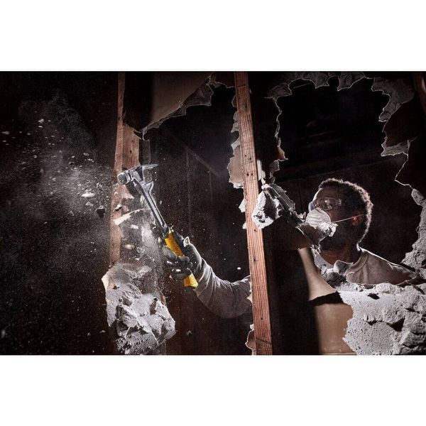 Молоток DEM-CLAW, суцільнометалевий, вага головки 624 г DeWALT DWHT51008-0 DWHT51008-0 фото