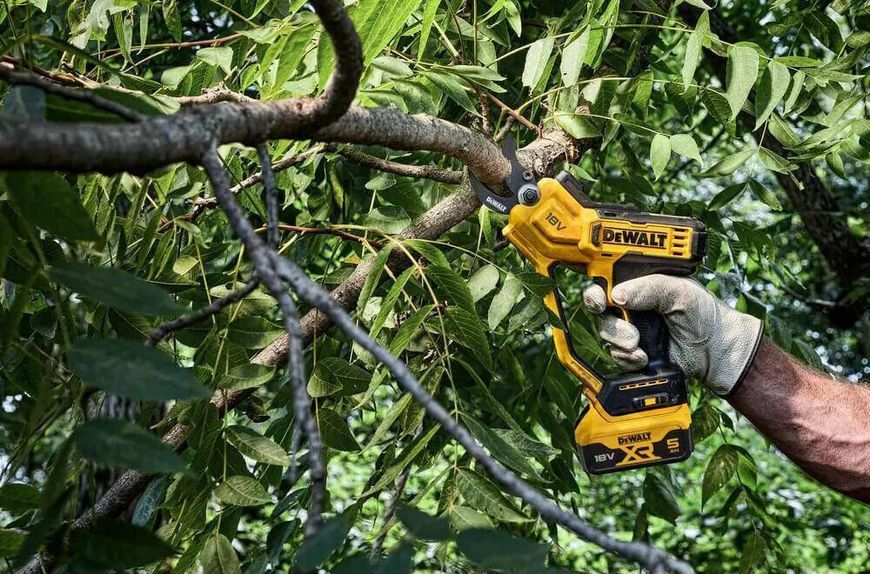 Акумуляторний секатор DeWALT DCMPP568N DCMPP568N фото