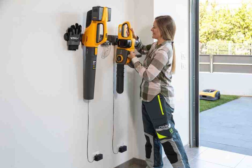 Пила ланцюгова акумуляторна безщіткова STIGA CS300eKit CS300eKit фото