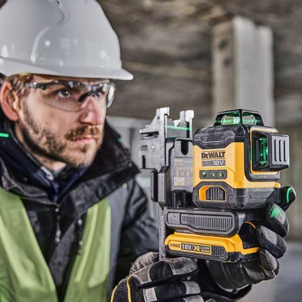 Уровень лазерный линейный DeWALT DCLE34031N DCLE34031N фото