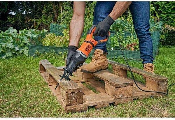 Шабельная пилка Black&Decker BES301 BES301 фото