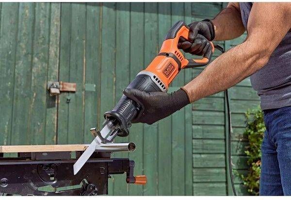 Шабельная пилка Black&Decker BES301 BES301 фото