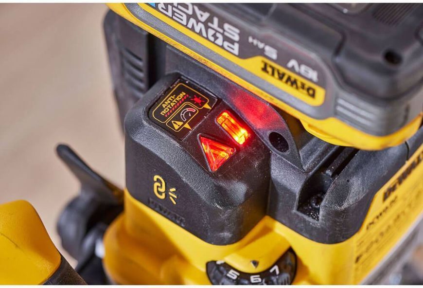 Фрезер аккумуляторный бесщеточный DeWALT DCW620NT DCW620NT фото