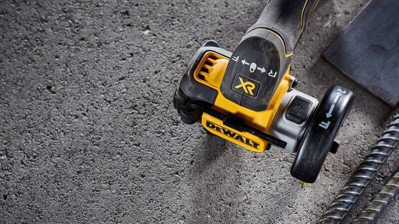 Пила дискова універсальна акумуляторна безщіткова DeWALT DCS438N DCS438N фото