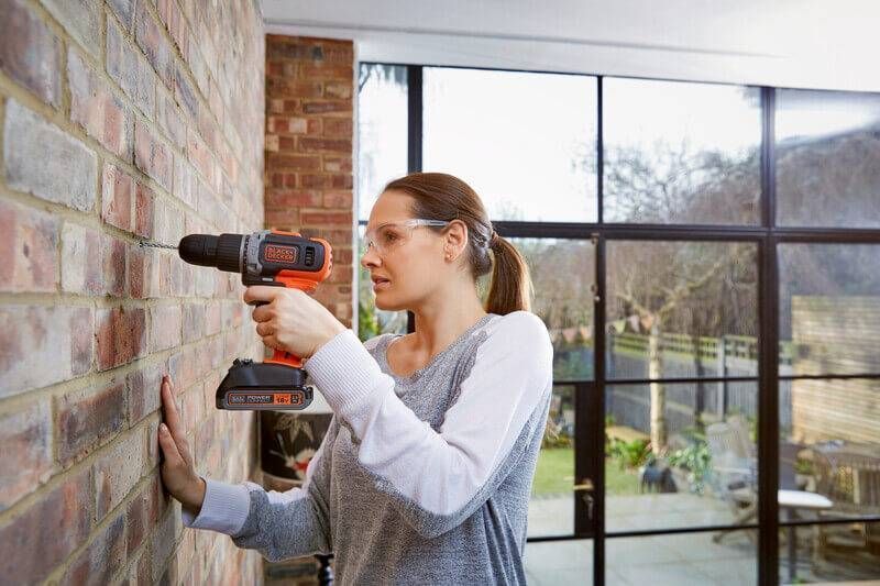 Дрель-шуруповерт ударная аккумуляторная BLACK+DECKER BCD003C1 BCD003C1 фото