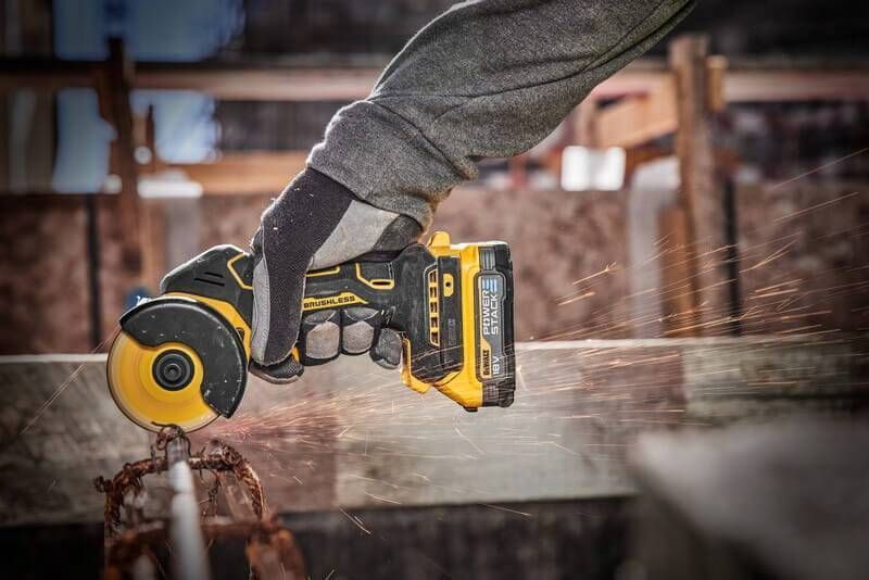 Пила дискова універсальна акумуляторна безщіткова DeWALT DCS438N DCS438N фото