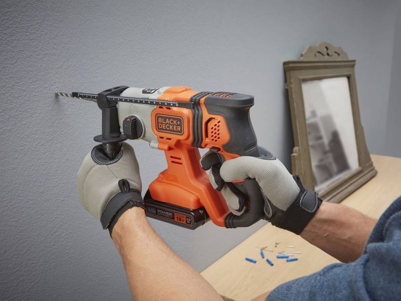 Перфоратор акумуляторний BLACK+DECKER BCD900D1S BCD900D1S фото