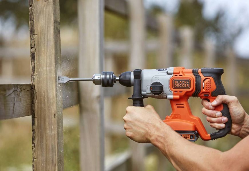 Перфоратор акумуляторний BLACK+DECKER BCD900D1S BCD900D1S фото