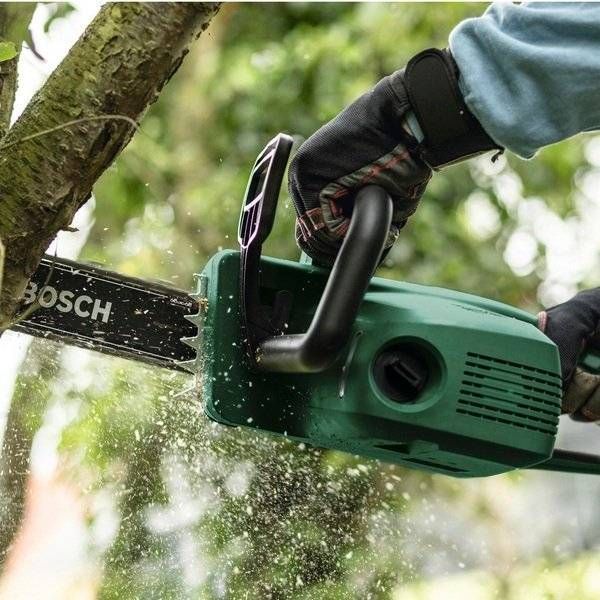 Пила цепная Bosch Universal Chain 35 (0.600.8B8.303) 0.600.8B8.303 фото