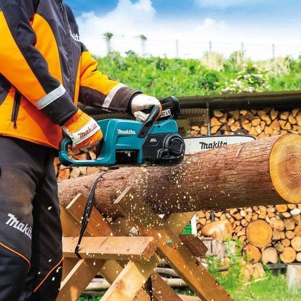 Пила ланцюгова акумуляторна Makita DUC357Z 18В LXT шина 35см без АКБ та ЗП DUC357Z фото