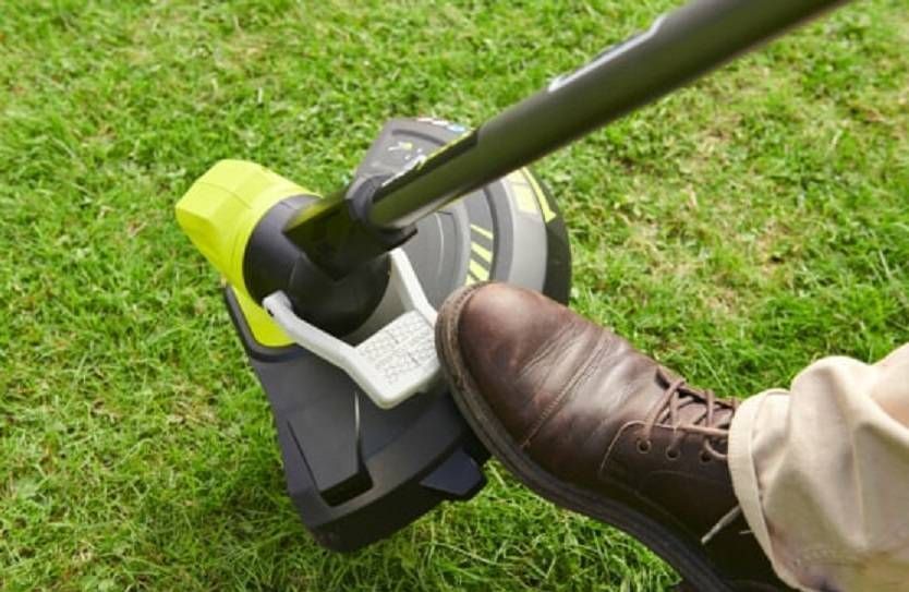 Триммер садовый аккумуляторный Ryobi RY18LT33B-0, ONE+ 18В (без АКБ и ЗУ) (5133006024) 5133006024 фото