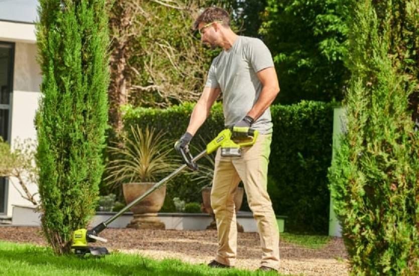Триммер садовый аккумуляторный Ryobi RY18LT33B-0, ONE+ 18В (без АКБ и ЗУ) (5133006024) 5133006024 фото