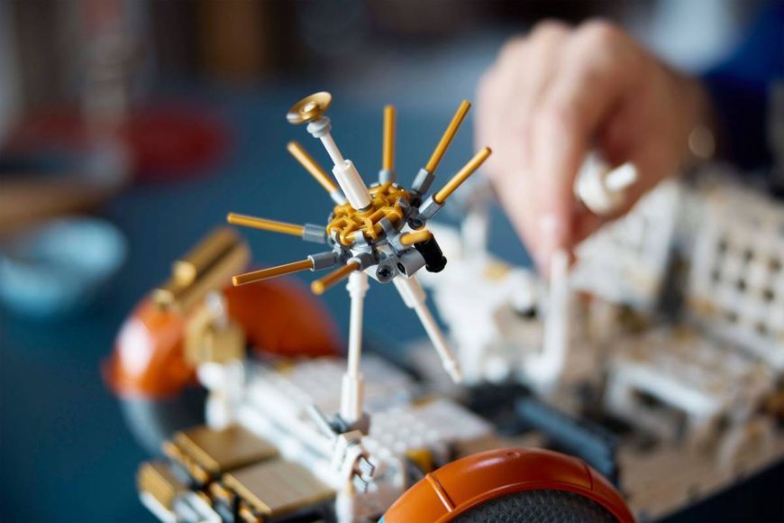 Конструктор LEGO Technic Місячний автомобіль NASA Apollo 42182 фото